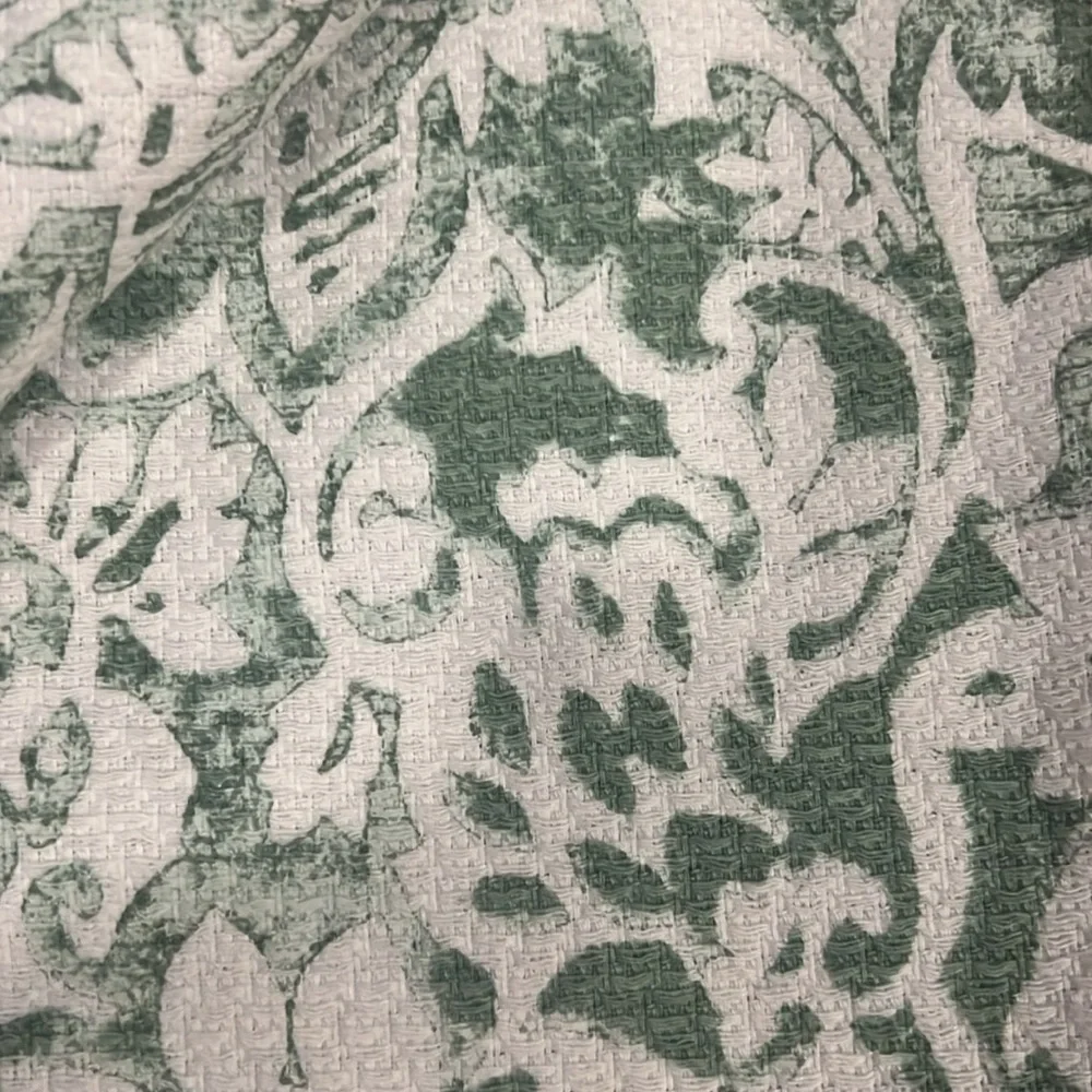 Lauren Ralph Lauren set of 2 Kitchen Towels White & Green Floral print